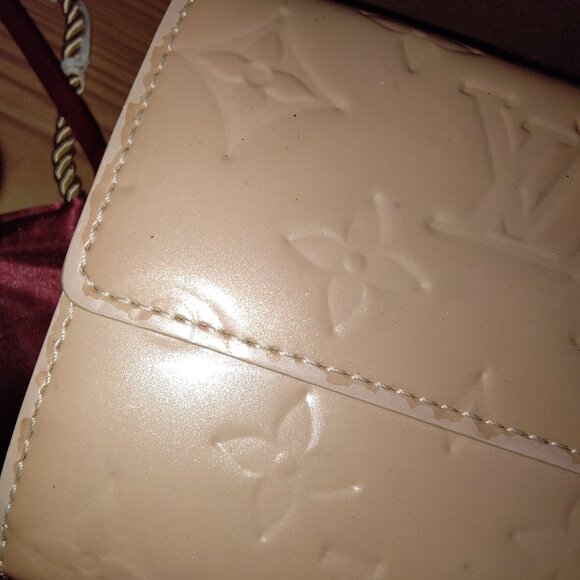 Louis Vuitton Embossed Monogram on Vernis Leather - Nude - Picture 9 of 11